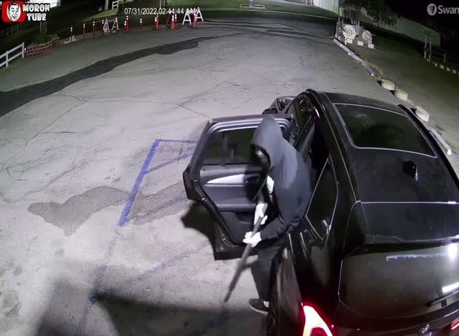 Video :The incorrect store is attacked by scum